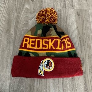 New Era Redskins Pom Camo Beanie